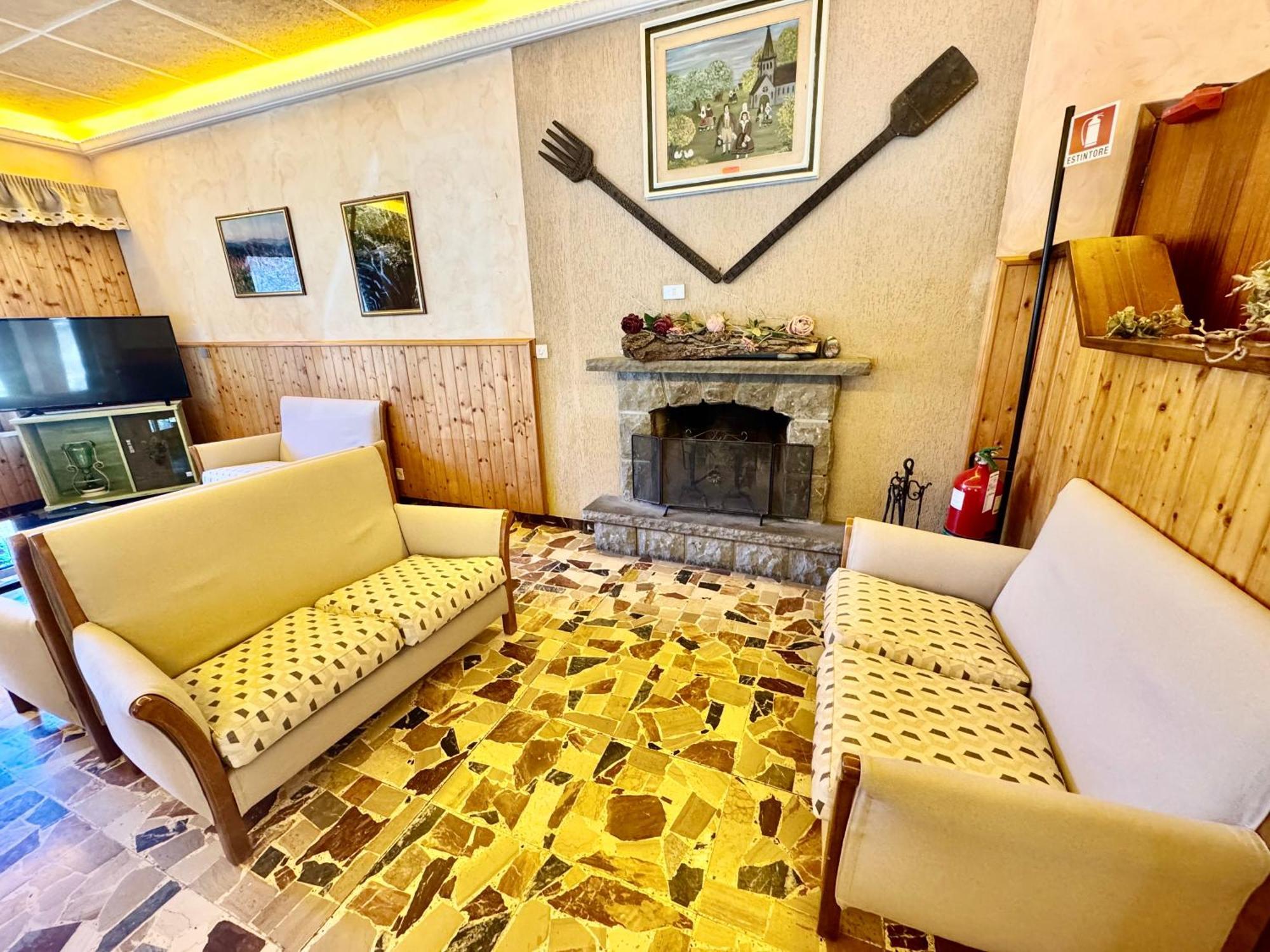 Albergo La Villa Abetone Exterior photo